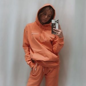 Meet your Posher, Eliane